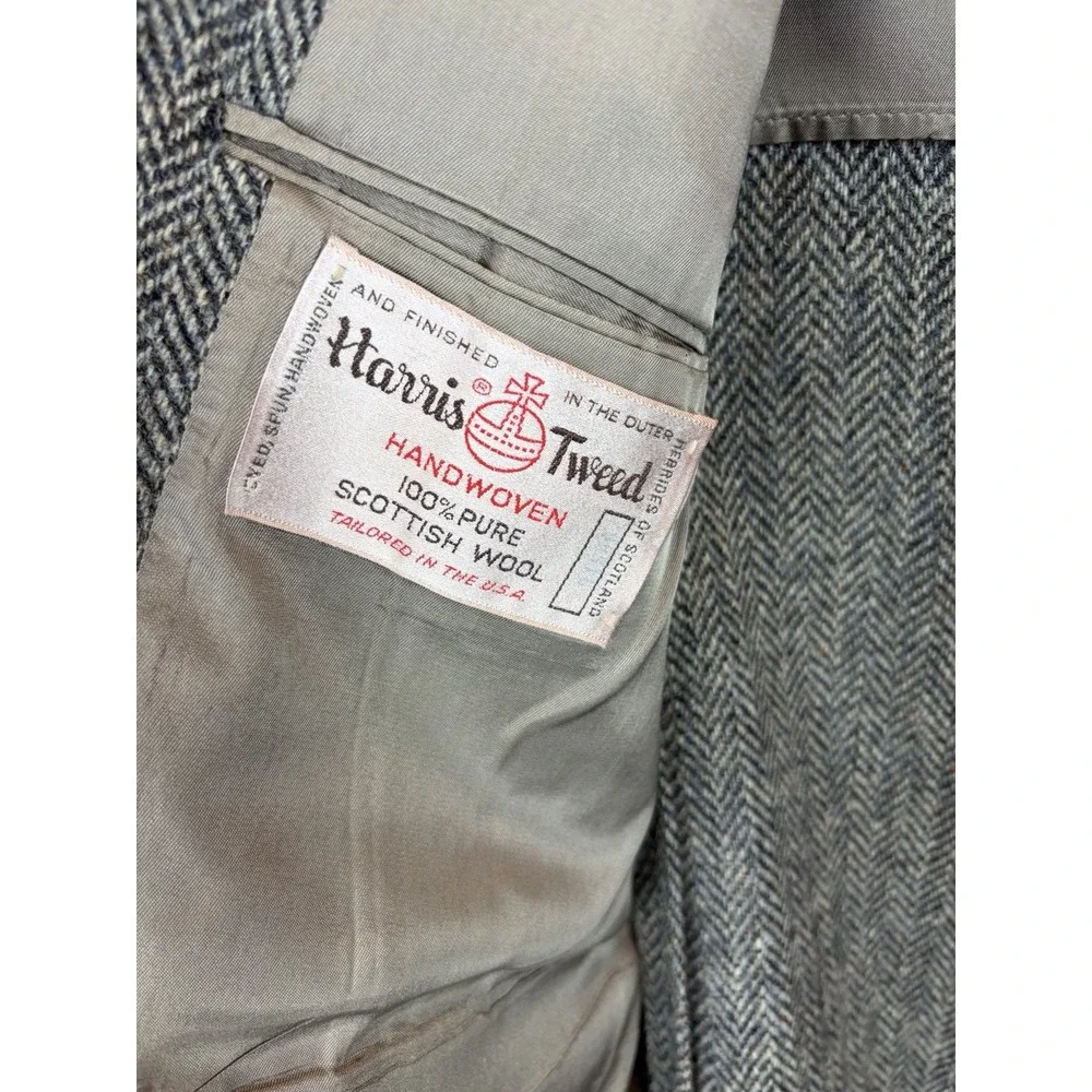Harris Tweed shoulder hem